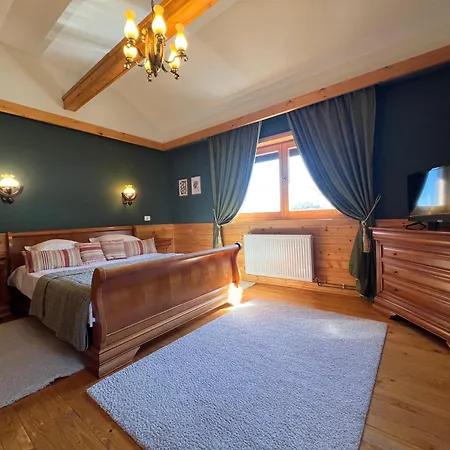 Holiday home Carpathian Log *