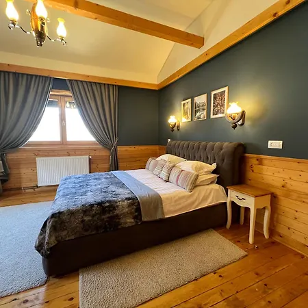 Carpathian Log Bran (Brasov)